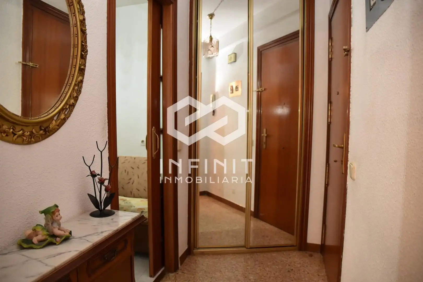 Flat with lift for sale in Reyes Católicos, imagen 8