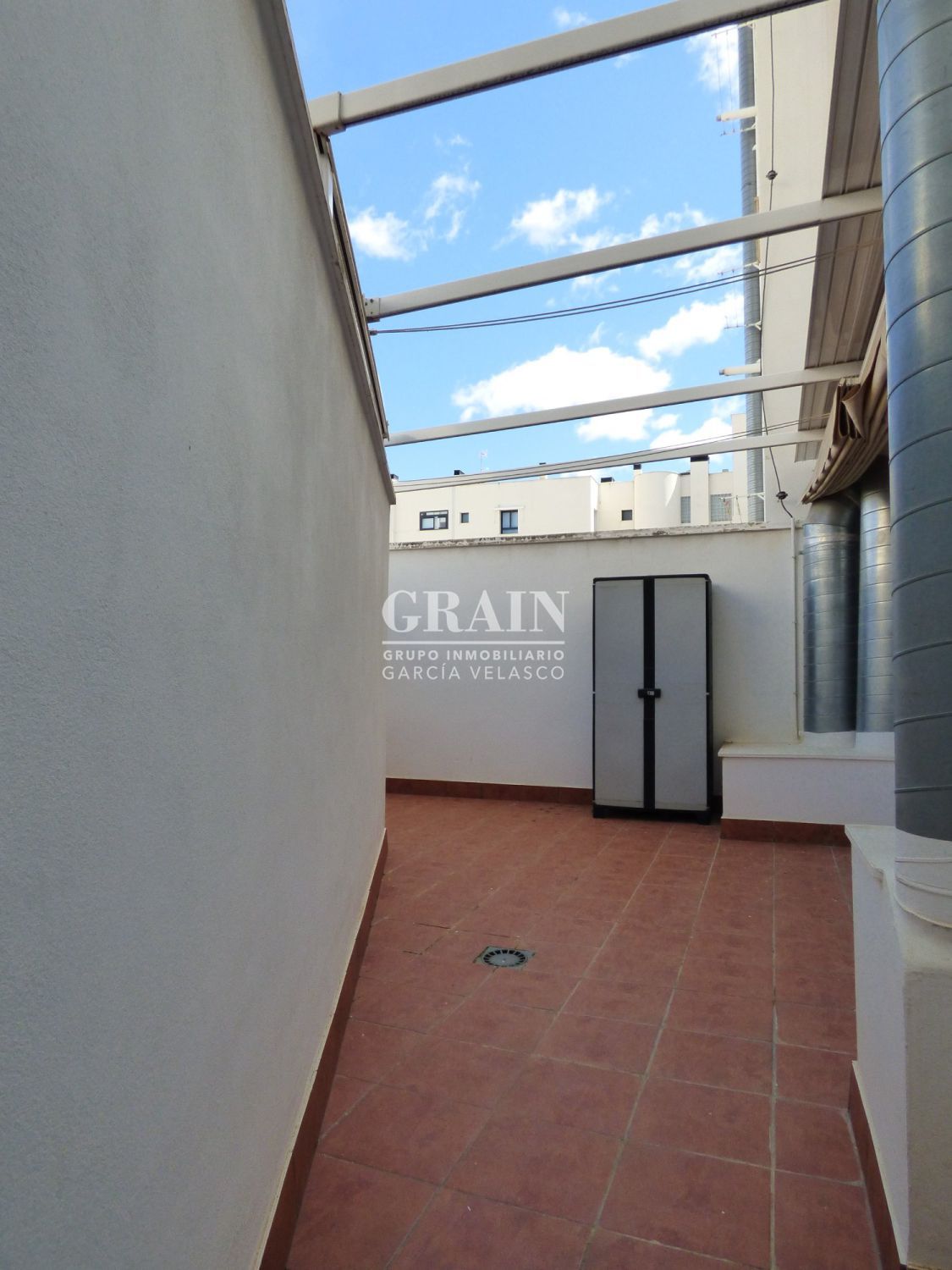 Jardín de Piso en venta en  Albacete Capital con Calefacción, Amueblado y Balcón
