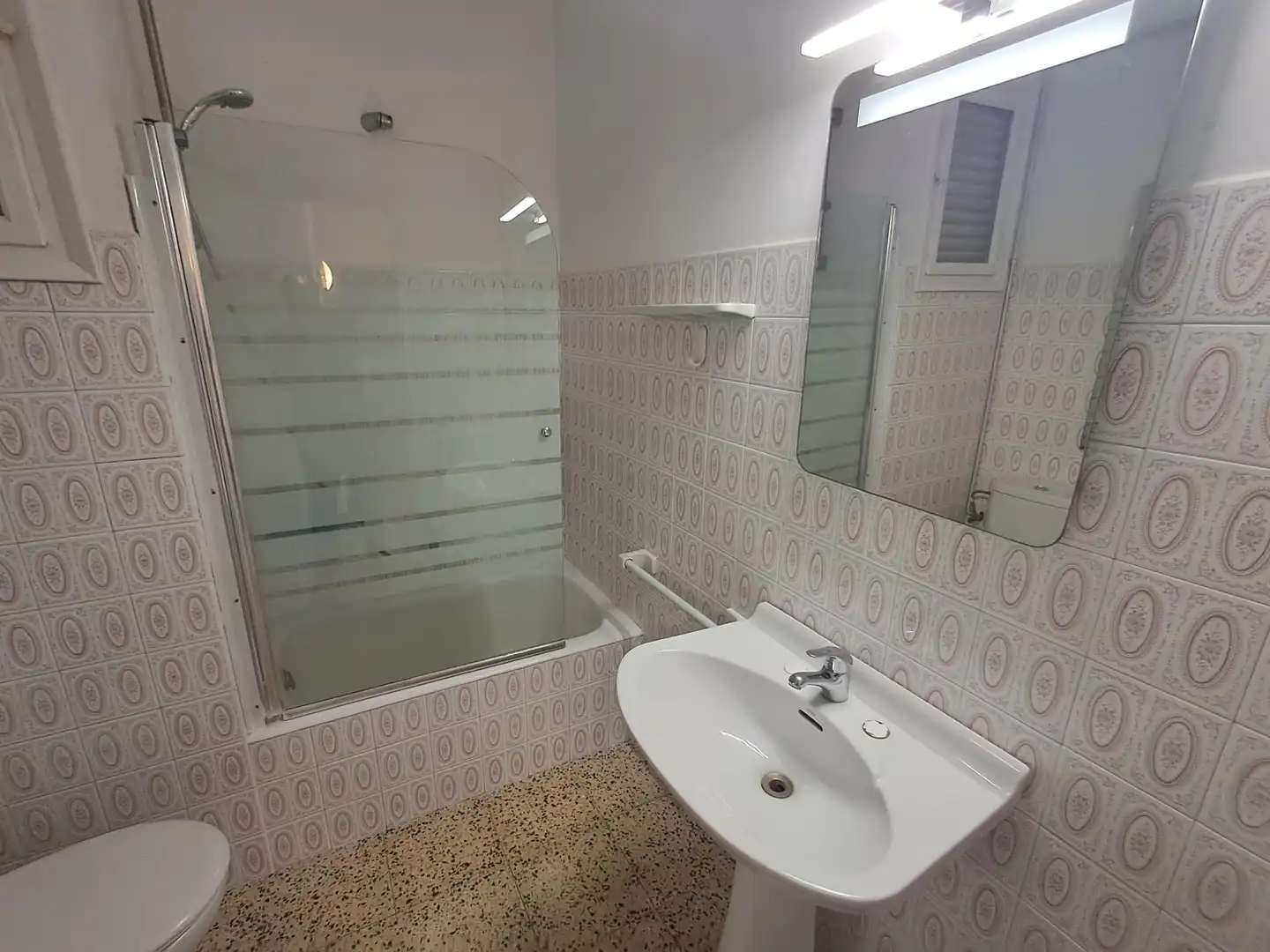 Baño de Piso en venta en Lleida con Calefacción