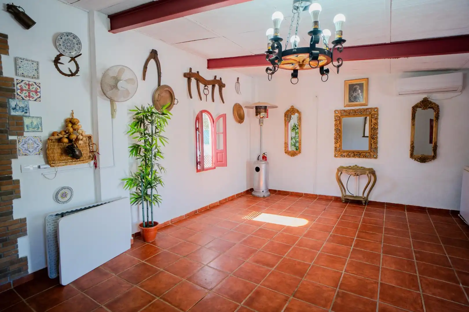 Houses for sale in Carmona  with Air Conditioner, Private garden and Terrace