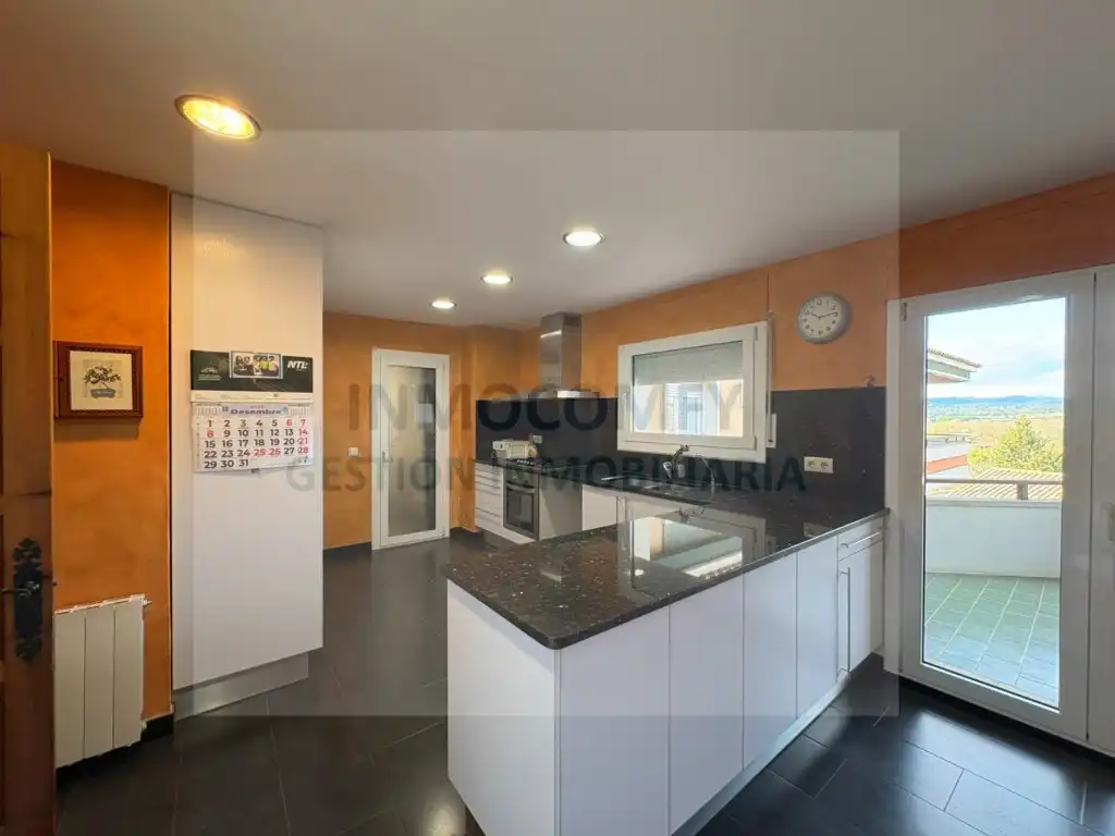 Piso con ascensor en venta en La Bisbal d'Empordà, imagen 19