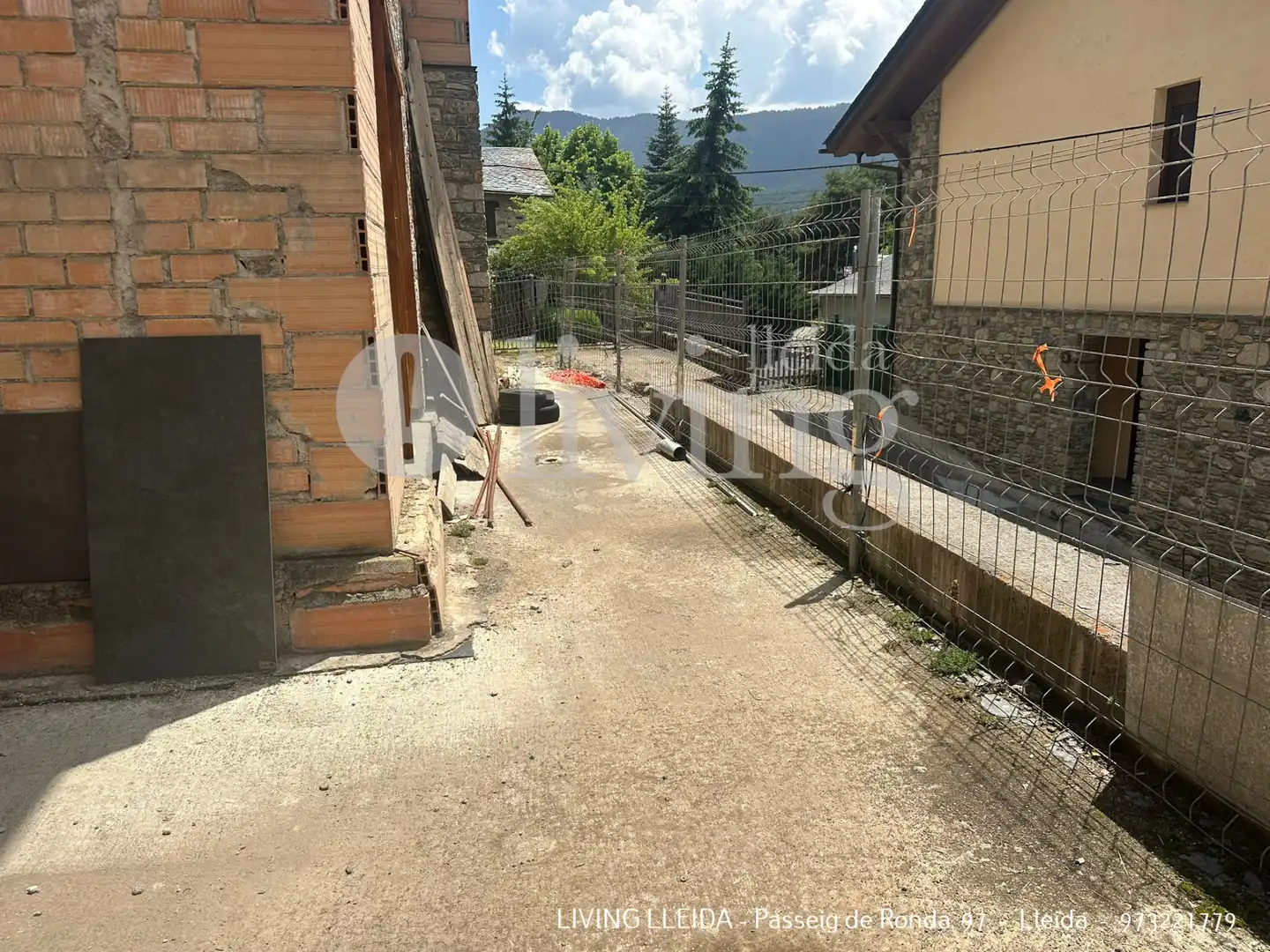 Flat for sale in Espot  with Air Conditioner, Heating and Parquet flooring