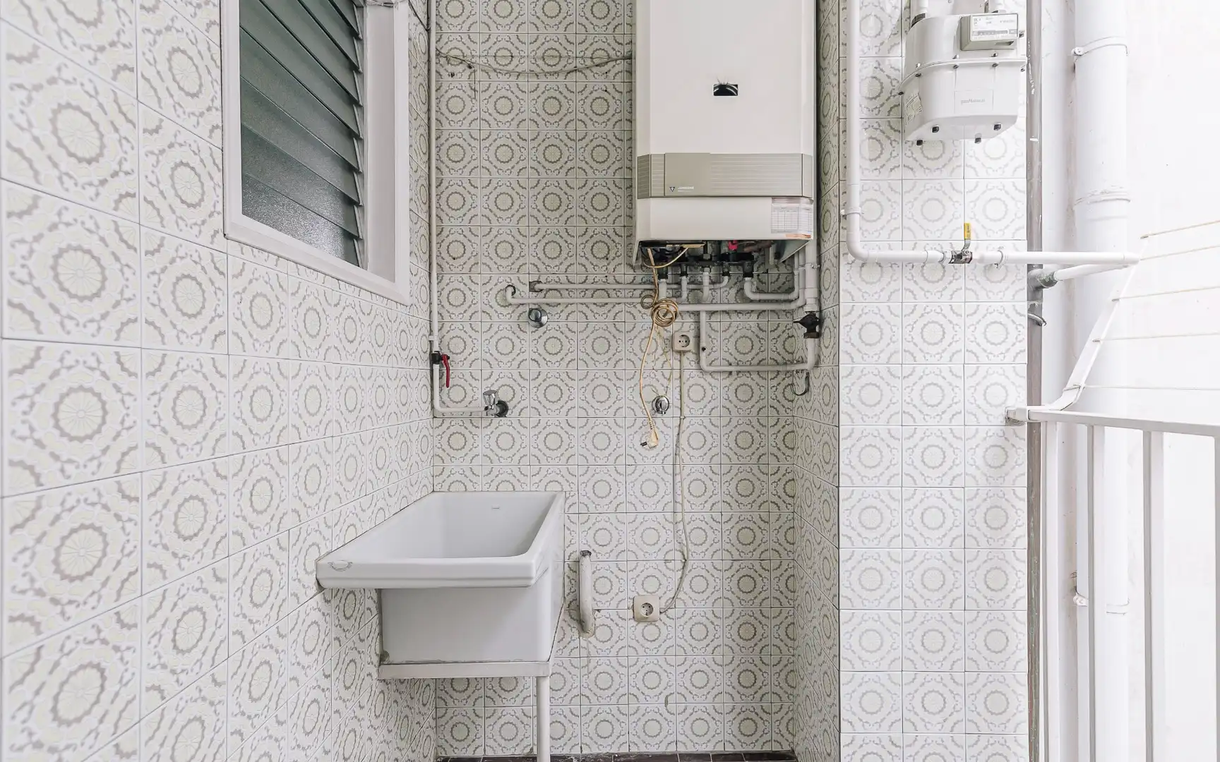 Baño de Ático en venta en Barcelona con Calefacción y Terraza