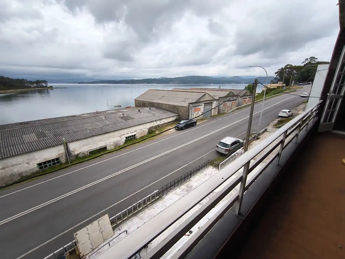Piso en venta en Vilagarcía de Arousa con Balcón