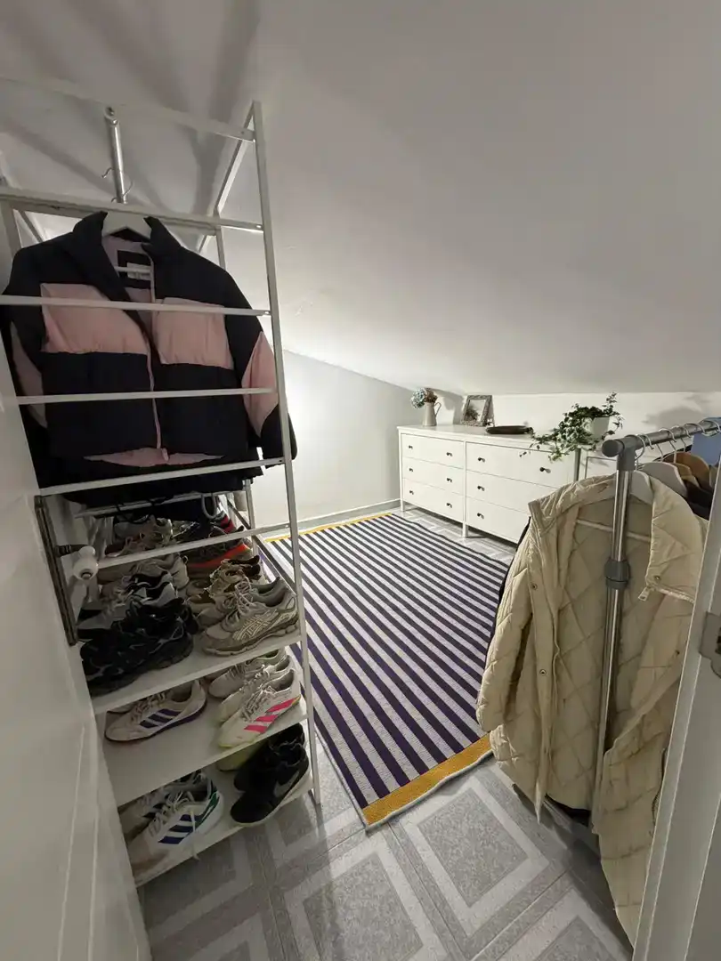 Dormitori de Casa o xalet en venda en La Pola Siero