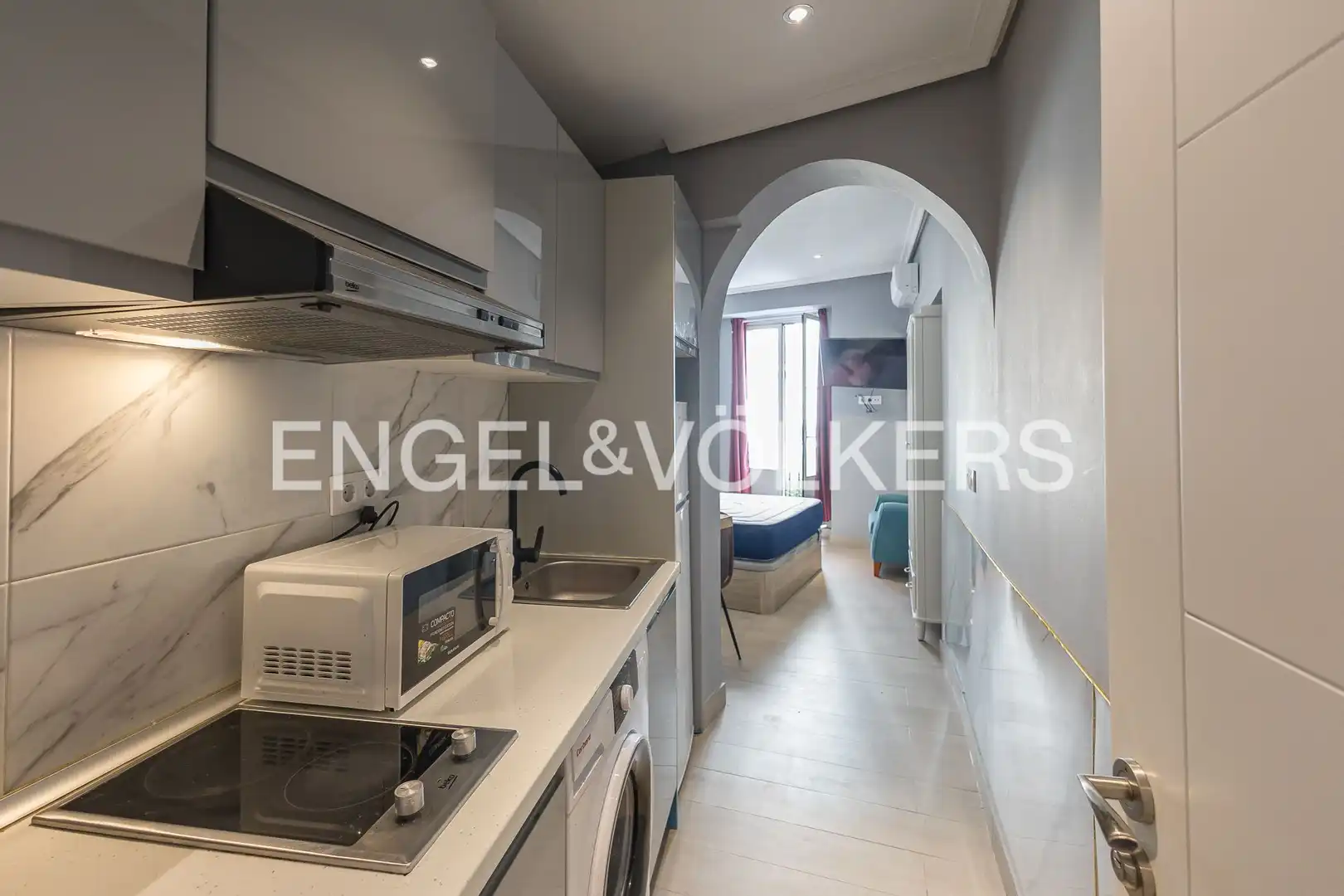 Kitchen of Flat for sale in Madrid  with Air Conditioner, Heating and Parquet flooring