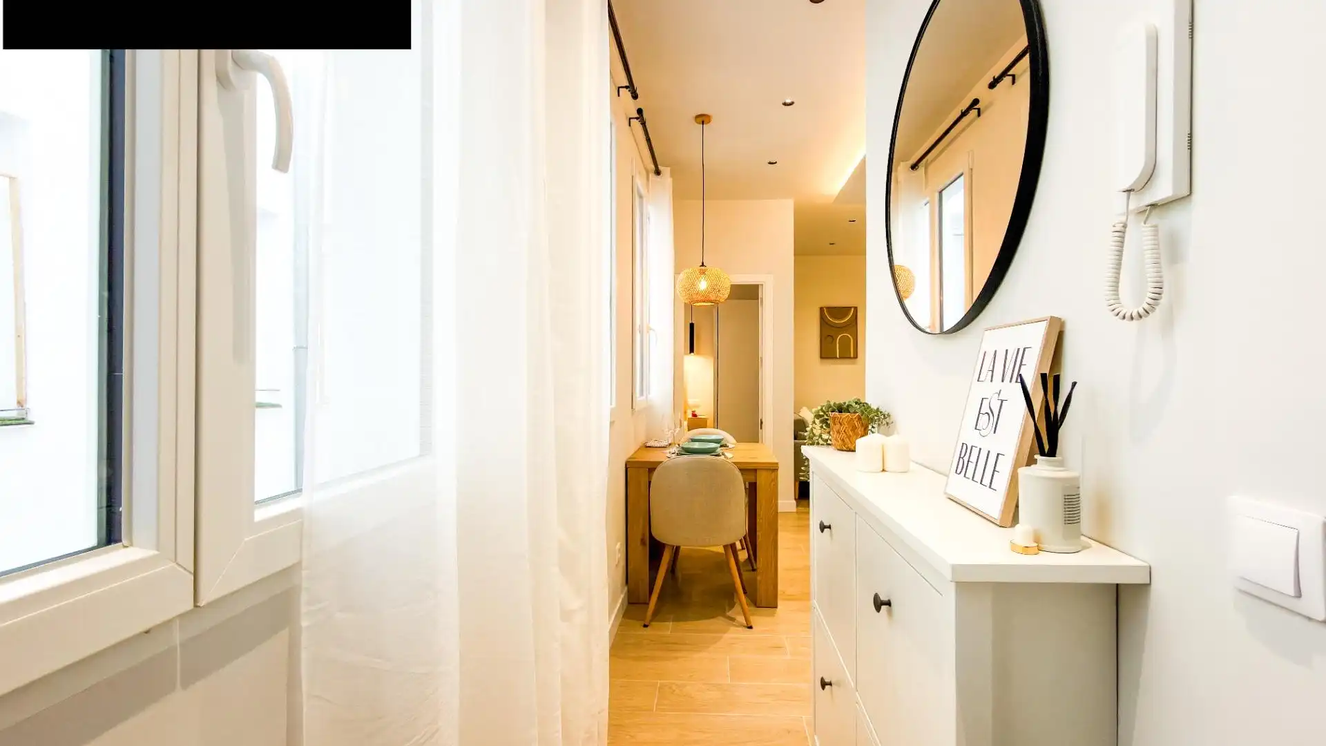 Bedroom of Apartments for sale in  Madrid Capital  with Air Conditioner, Furnished and Alarm