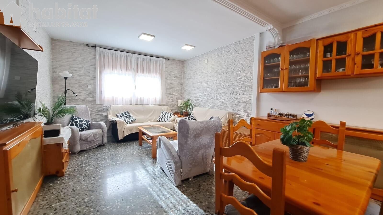 Sala d'estar de Casa o xalet en venda en Pallejà amb Calefacció, Jardí privat i Balcó