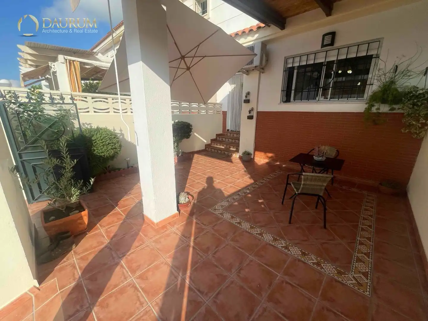 Terrassa de Casa adosada en venda en Vélez-Málaga amb Calefacció, Terrassa i Piscina