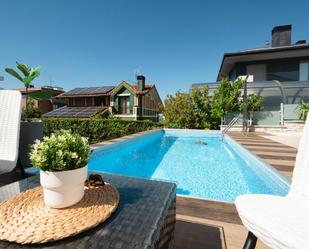 Swimming pool of House or chalet for sale in Castro-Urdiales  with Air Conditioner, Heating and Private garden