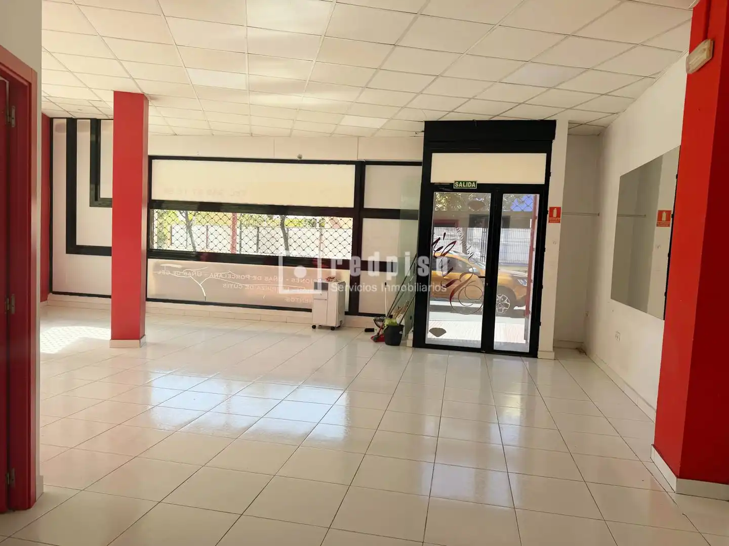 Locale commerciale in affitto a del Pez, imagen 3