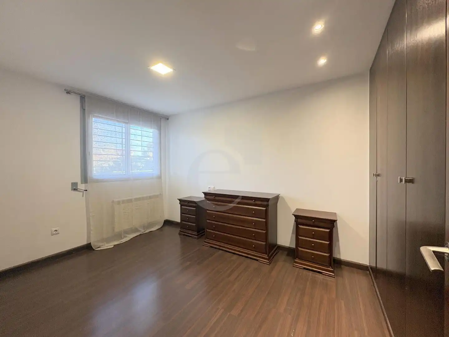 Schlafzimmer von Wohnung zur Miete in Torrent mit Klimaanlage, Heizung und Privatgarten