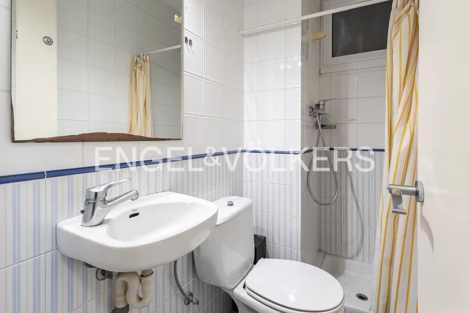Baño de Piso en venta en Granollers con Calefacción, Parquet y Terraza