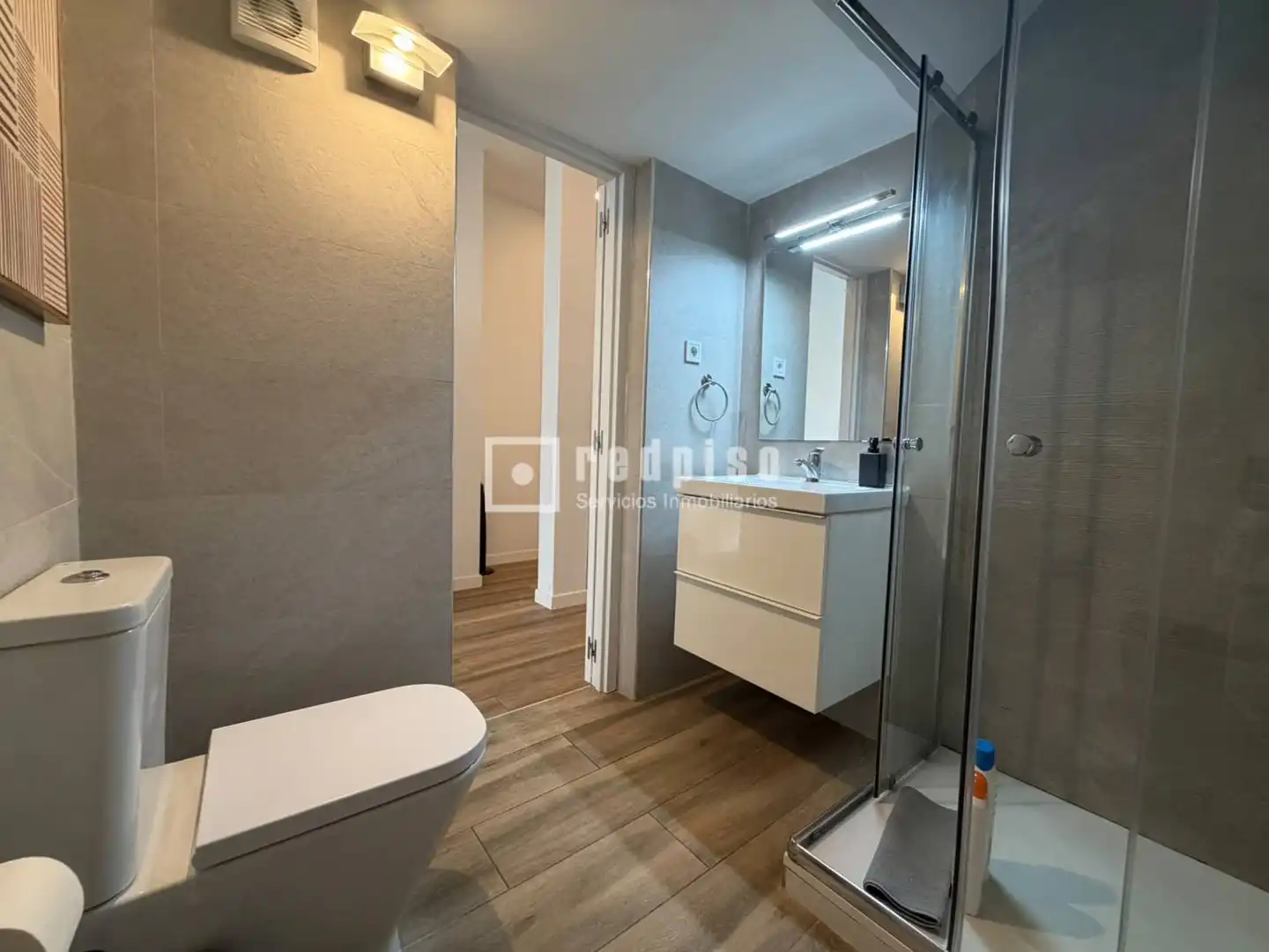 Bathroom of Study for sale in Madrid  with Furnished