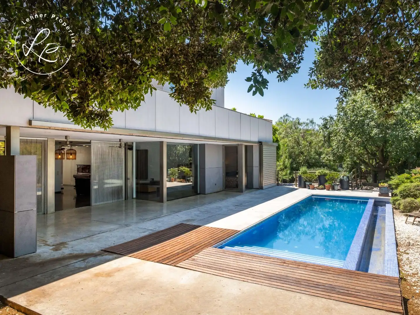 Piscina de Casa o chalet en venta en Avinyonet de Puigventós con Aire acondicionado, Calefacción y Jardín privado