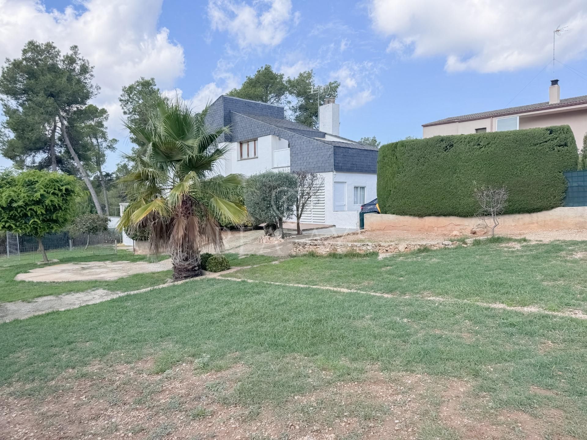 Jardí de Casa o xalet en venda en Vallirana amb Aire condicionat, Calefacció i Jardí privat