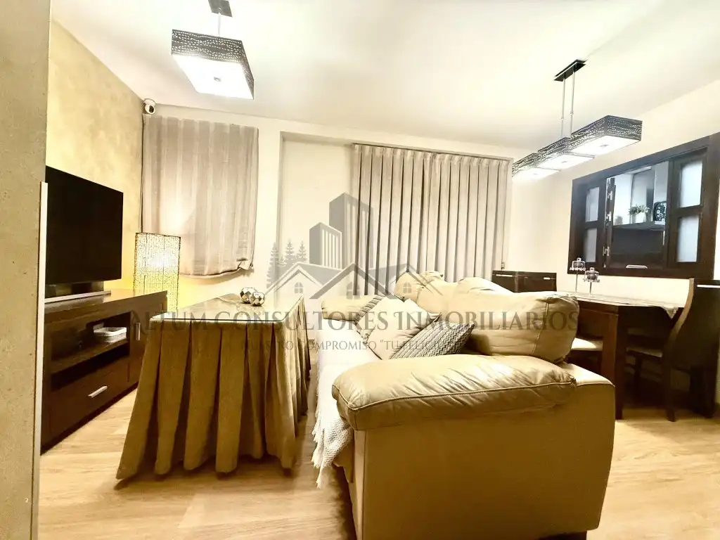 Bedroom of Flat for sale in Sevilla