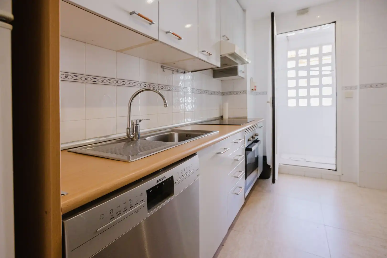 Apartamento con piscina en venta en Milla de Oro, imagen 28