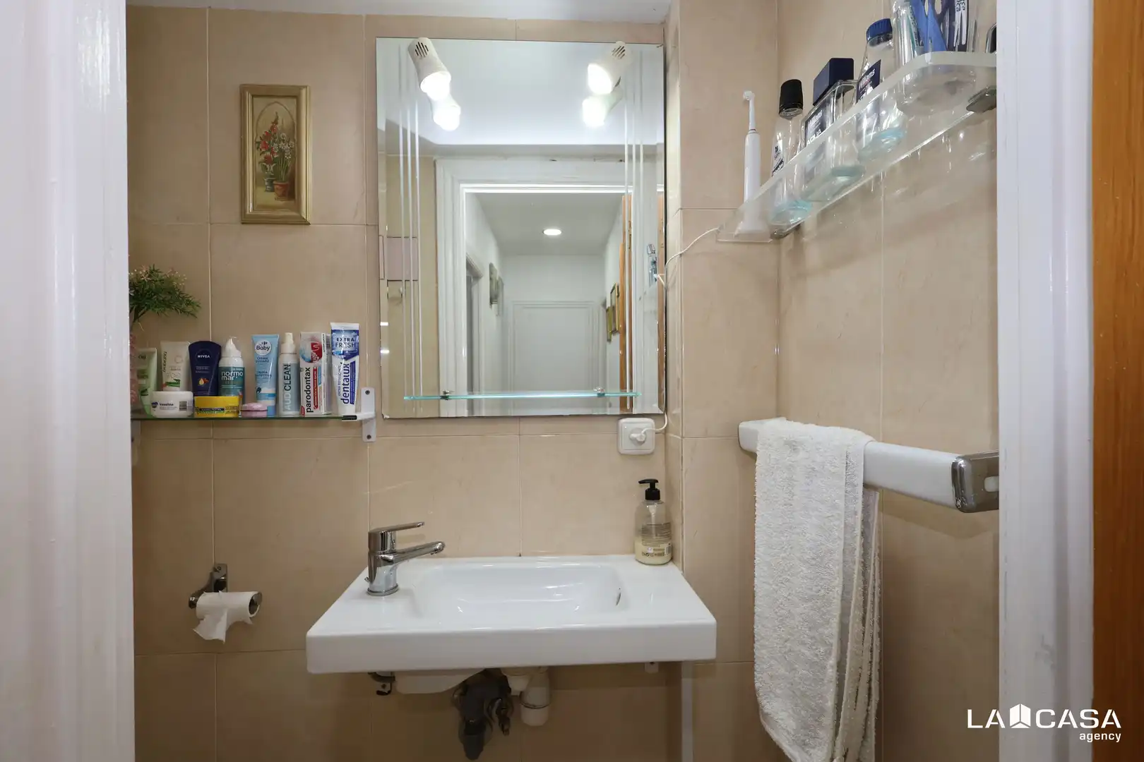 Badezimmer von Wohnung zum Verkauf in Esplugues de Llobregat mit Balkon