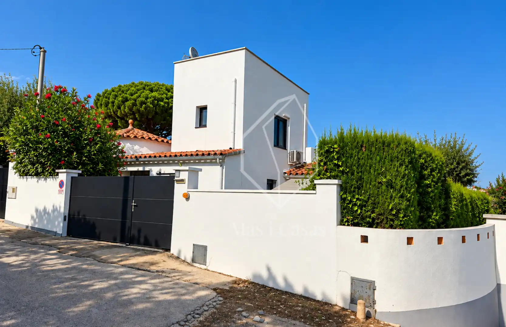 Casa amb piscina en venda a Passatge Vall de Bianya 21, imagen 42