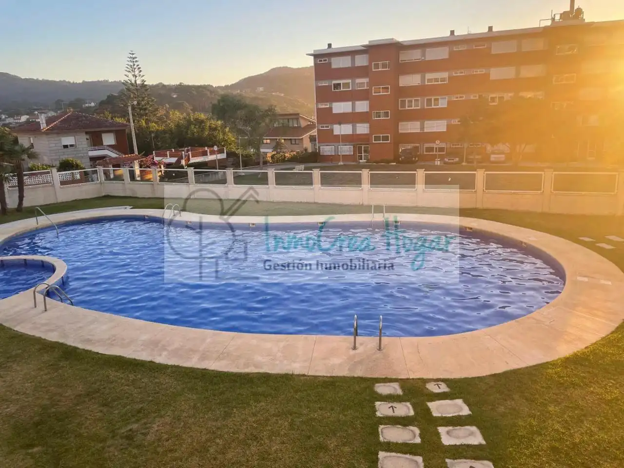Piscina de Piso de alquiler en Baiona con Terraza y Amueblado