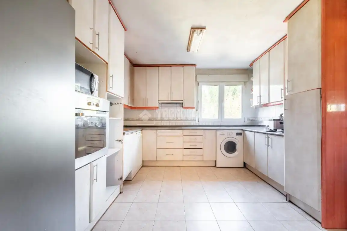 Cuina de Casa o xalet en venda en Las Rozas de Madrid amb Aire condicionat, Calefacció i Terrassa