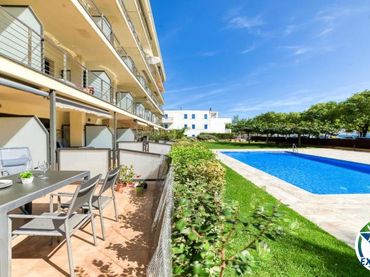 Mini appartamento con piscina in vendita a Passeig Marítim