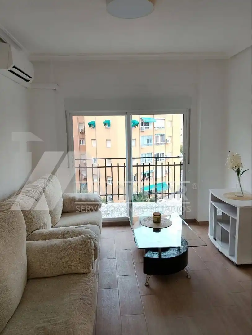Flat with terrace for sale in Avenida PERIODISTA RODOLF SALAZAR, imagen 4