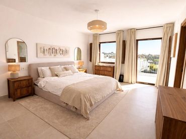 Maison mitoyenne avec balcon à vendre à Avenida Avenida Bel Air