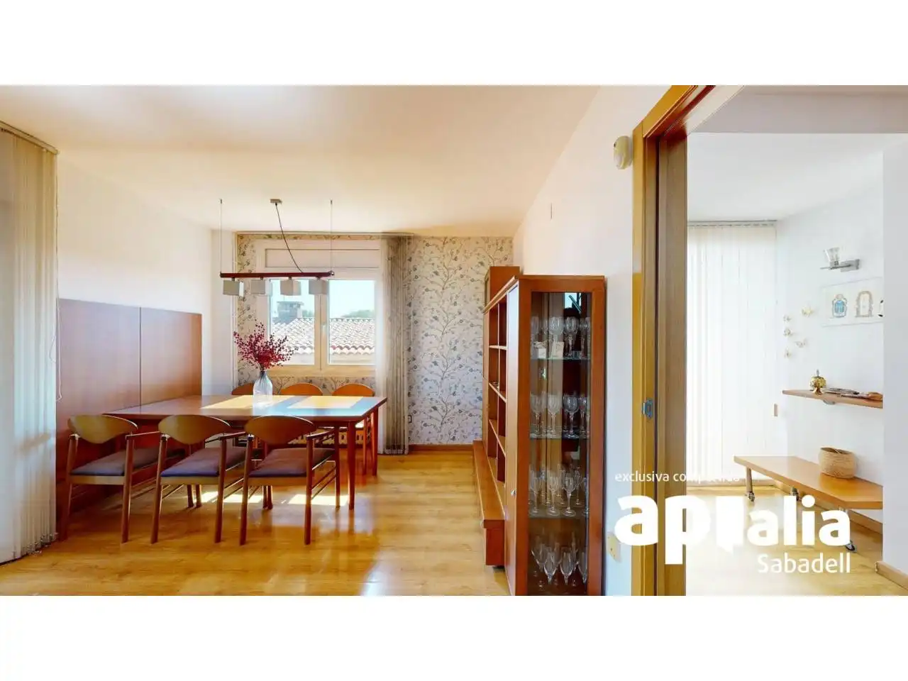 Comedor de Casa o chalet en venta en Barberà del Vallès con Aire acondicionado, Calefacción y Jardín privado