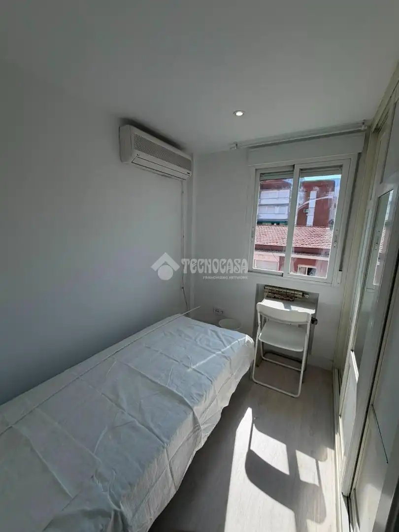 Bedroom of Flat for rent in Getafe  with Air Conditioner and Heating
