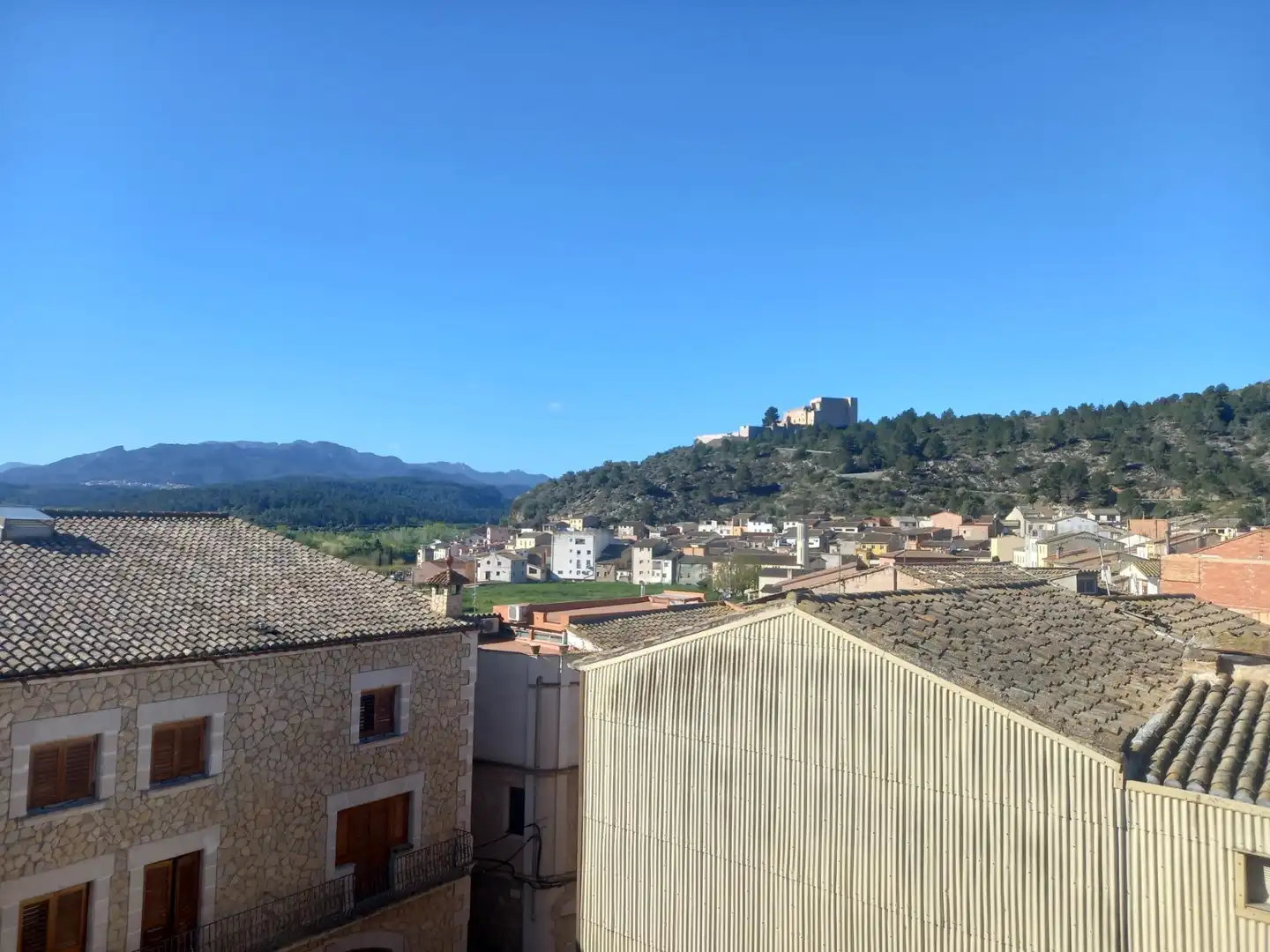 Vista exterior de Piso en venta en Miravet