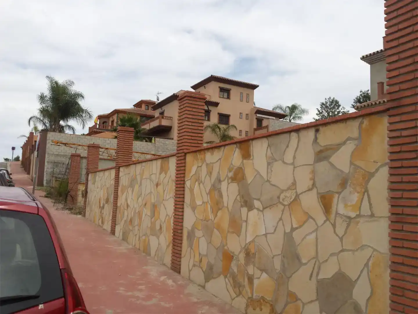 Vista exterior de Casa o xalet en venda en Cártama amb Balcó