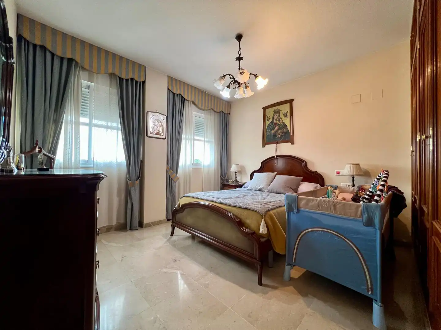 Bedroom of Flat for sale in Córdoba  with Air Conditioner, Private garden and Terrace