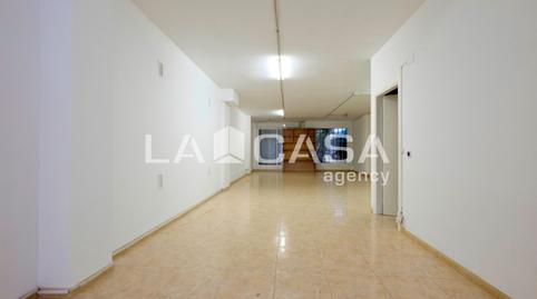 Photo 3 of Premises to rent in Carrer de Vèlia, Vilapicina i la Torre Llobeta, Barcelona