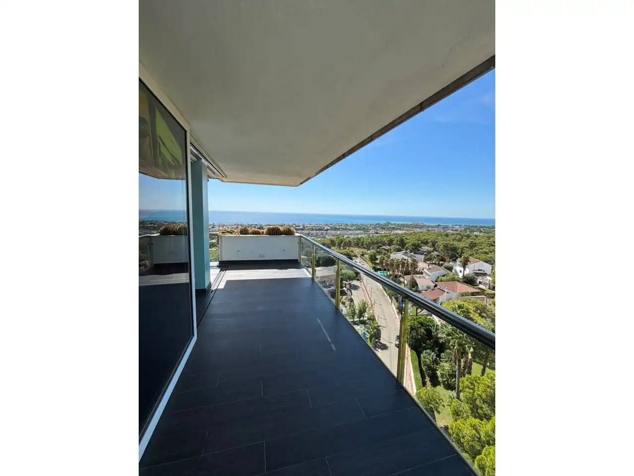 Terraza de Piso en venta en Vallpineda - Rocamar