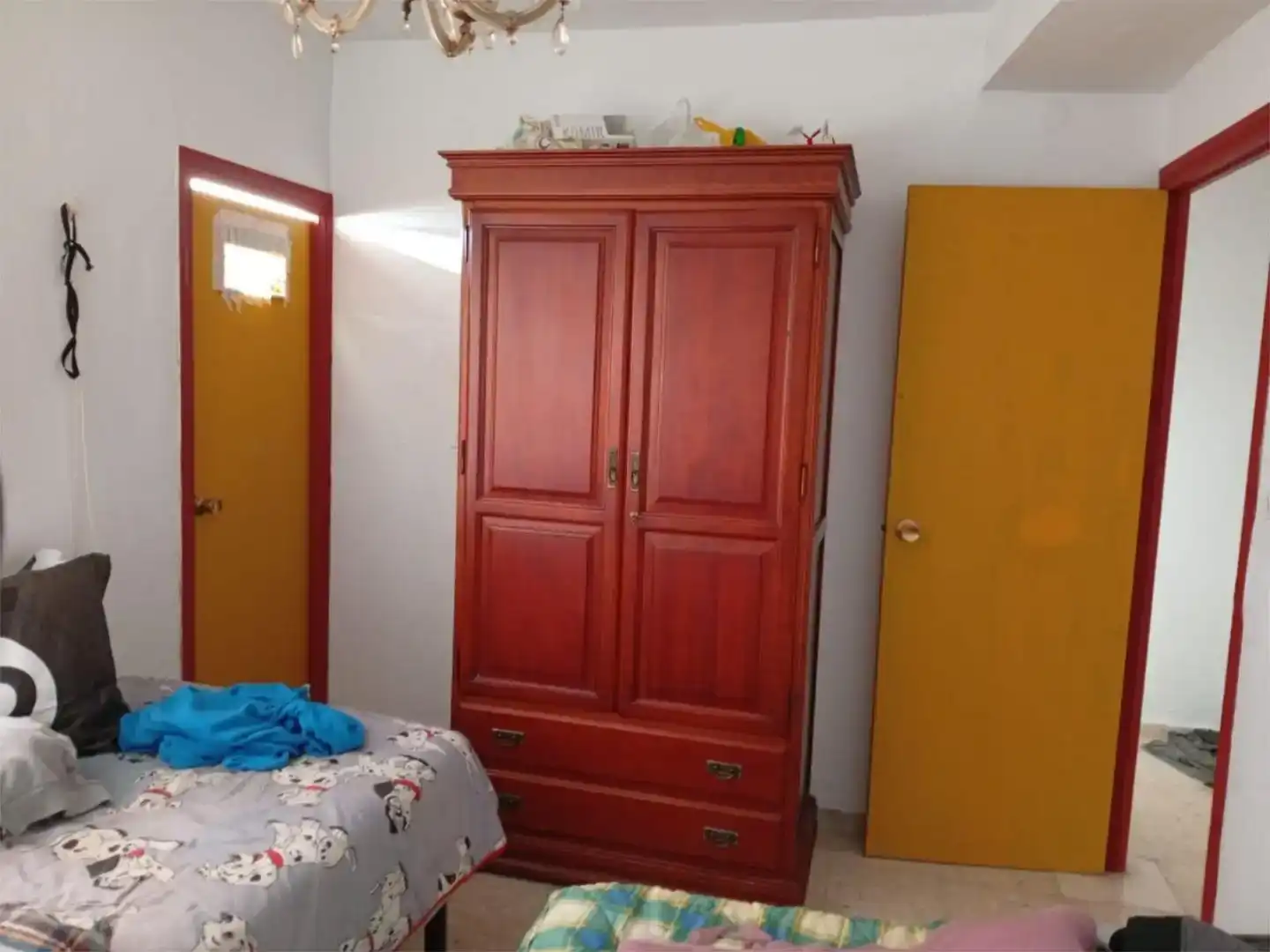 Habitación de Casa adosada en venta en El Burgo con Aire acondicionado y Amueblado