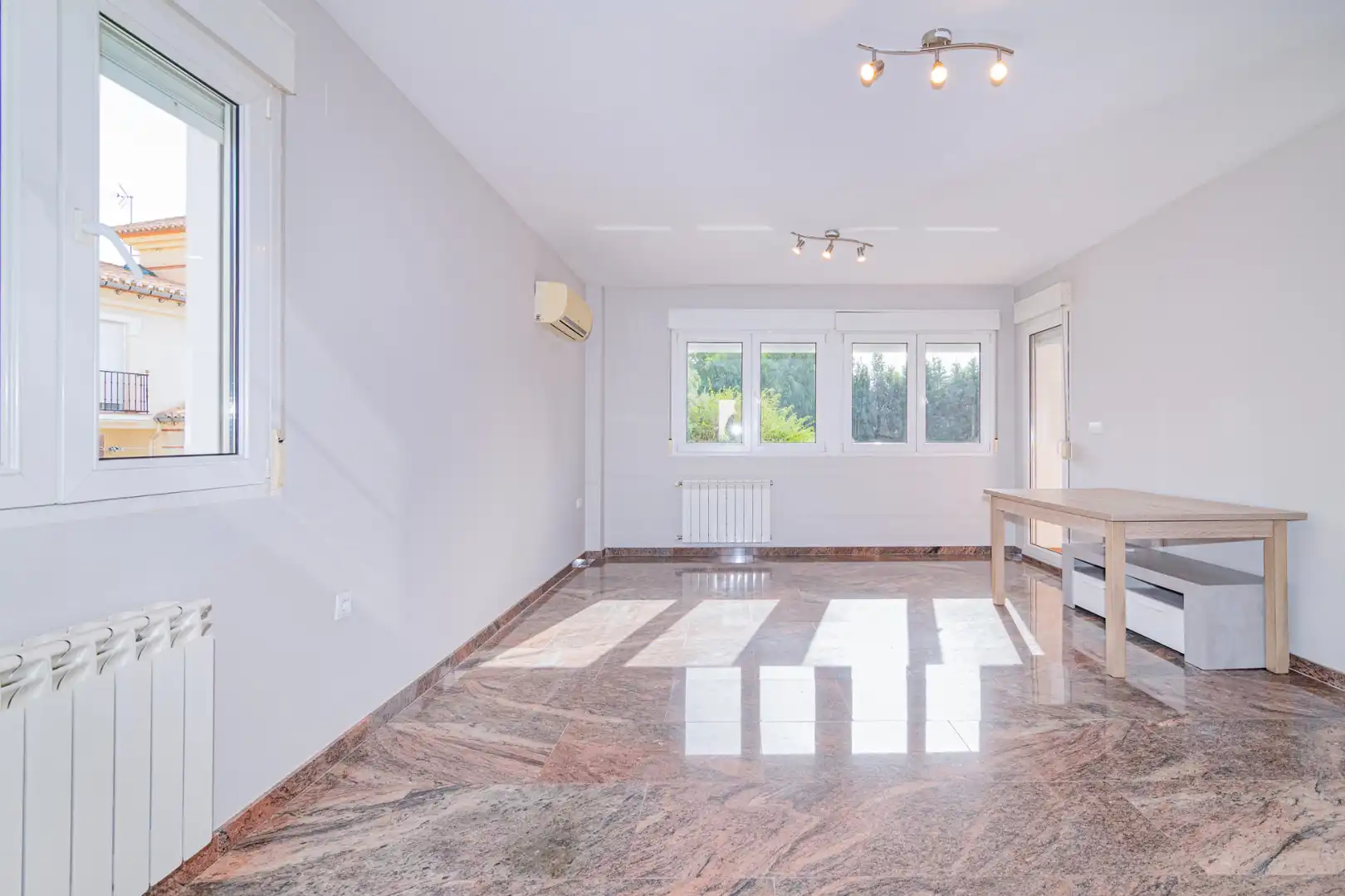Casa bifamiliare con terrazza in vendita a Calle Río Monachil 7, imagen 4