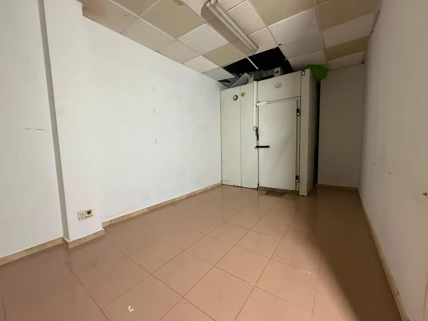 Local comercial en venta en Montigalà - Sant Crist, imagen 17