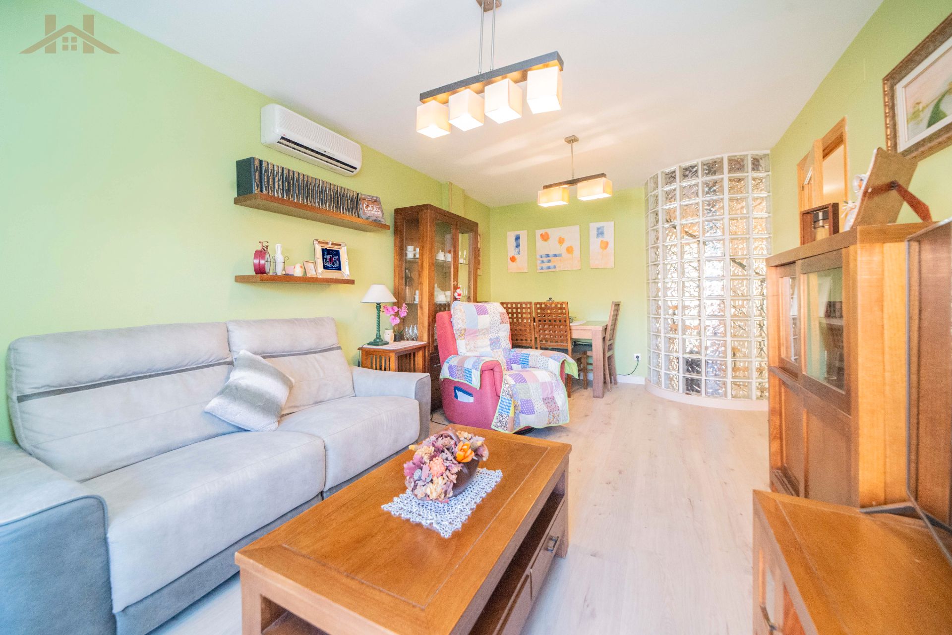 Living room of Flat for sale in Navalcarnero  with Air Conditioner, Heating and Parquet flooring