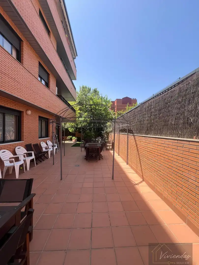 Terrassa de Pis en venda en Boadilla del Monte amb Aire condicionat, Calefacció i Alarma