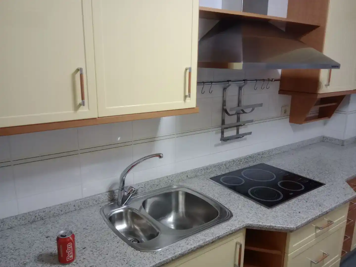 Küche von Wohnung zur Miete in Cáceres Capital mit Klimaanlage