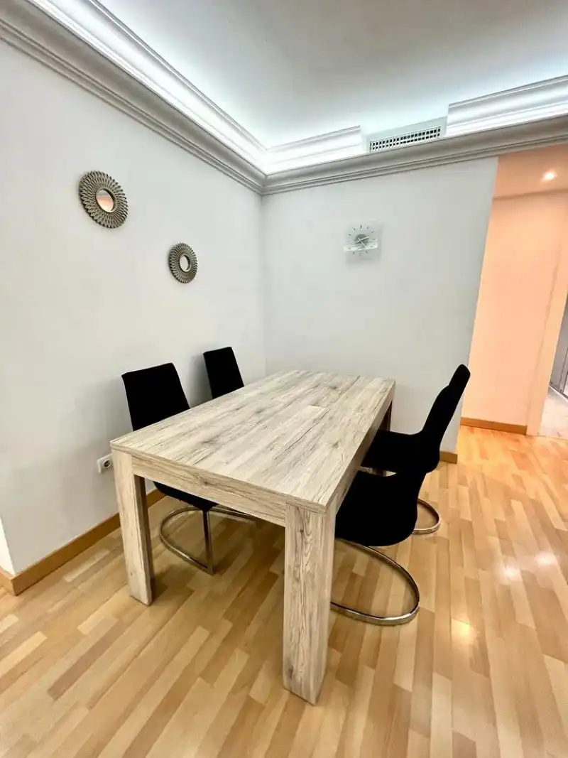 Planta baja de alquiler en Las Brisas