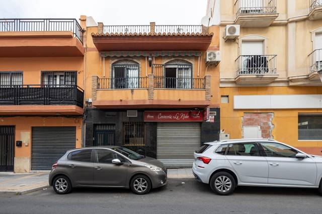 Edificio en Venta en Camino de las Cañas en Motril  ciudad