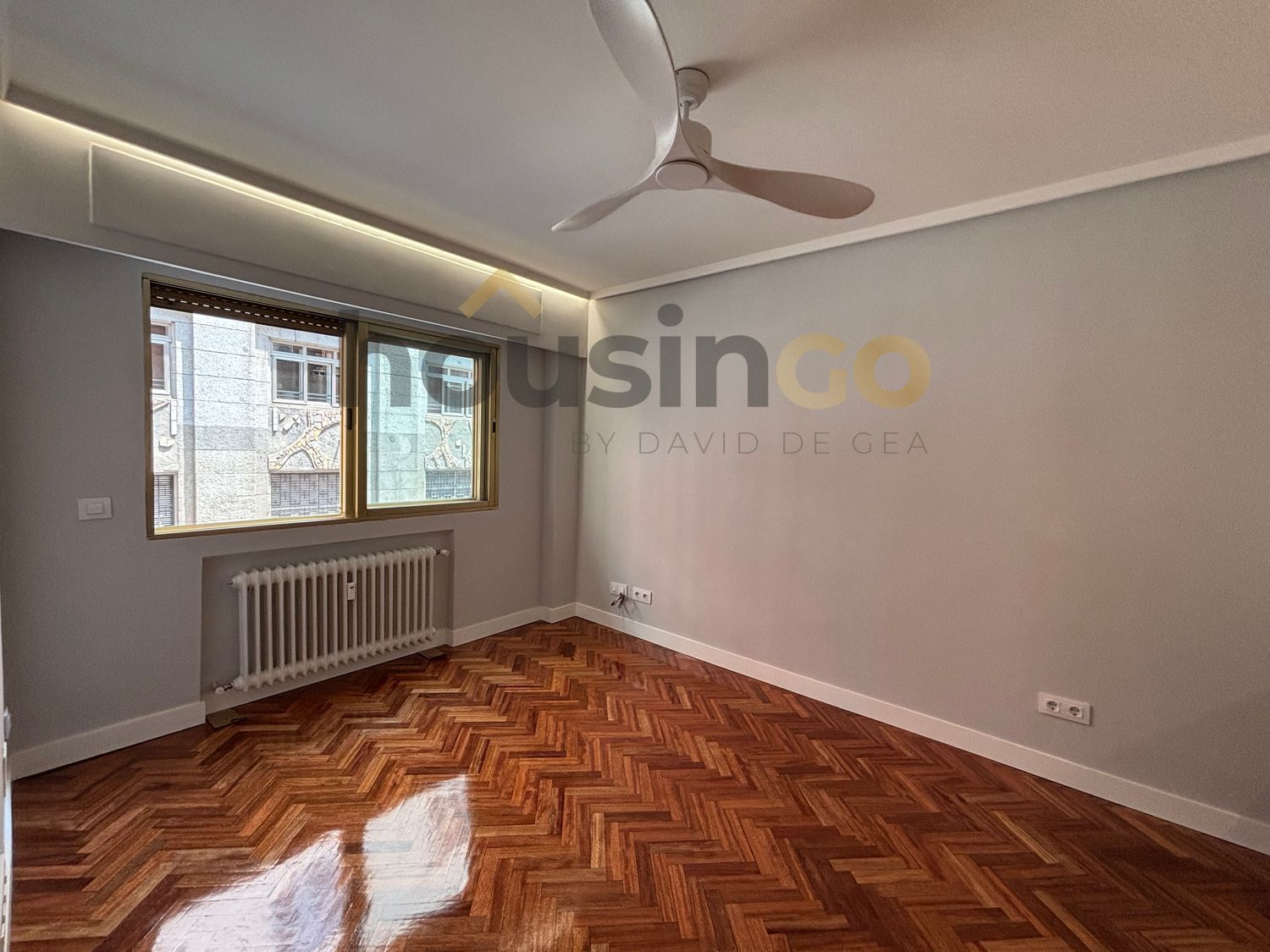 Bedroom of Flat to rent in  Madrid Capital  with Heating, Parquet flooring and Washing machine