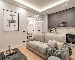 Living room of Flat for sale in  Madrid Capital  with Air Conditioner, Heating and Terrace