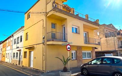 Vista exterior de Casa adosada en venda en Amer amb Aire condicionat, Calefacció i Jardí privat