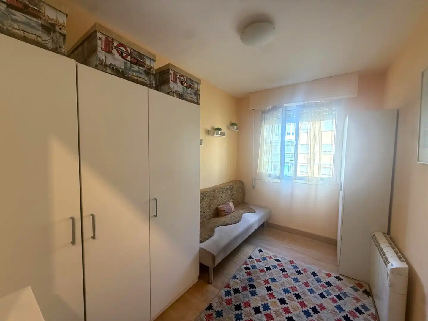 Bedroom of Flat for sale in Avilés  with Furnished