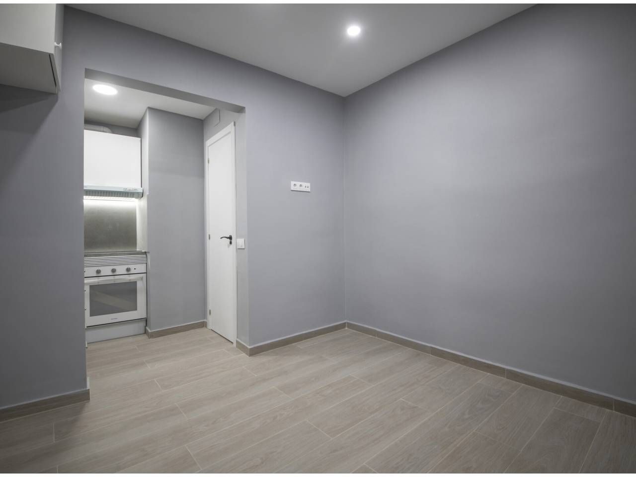 Dormitori de Estudi en venda en  Barcelona Capital amb Parquet i Moblat