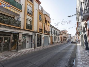 Piso con balcón en venta en Calle GRANADA 11